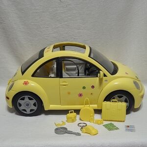 Barbie Doll Year 2000 Volkswagen Yellow Beetle Car #27589